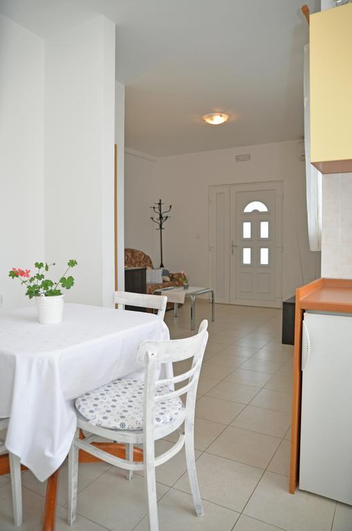 Apartments 5M Tisno Værelse billede